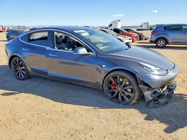 5YJ3E1EC3LF721202 — 2020 Tesla Model 3, фото 4 с аукциона Copart, Боковая часть
