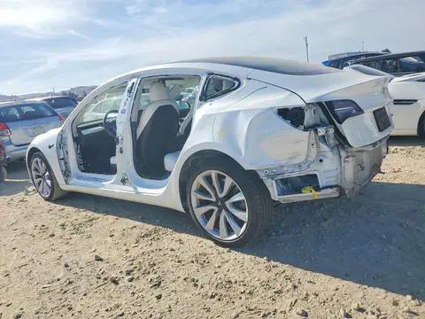 2020 Tesla MODEL 3 VIN 5YJ3E1EB4LF640474 фото 2