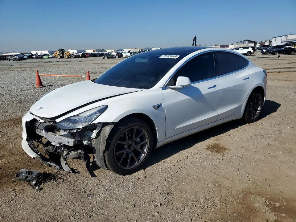 2020 Tesla MODEL 3 VIN 5YJ3E1EA2LF590553 фото 1