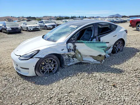5YJ3E1EB5MF072656 — 2021 Tesla Model 3, Боковая часть (Side), фото до ремонта