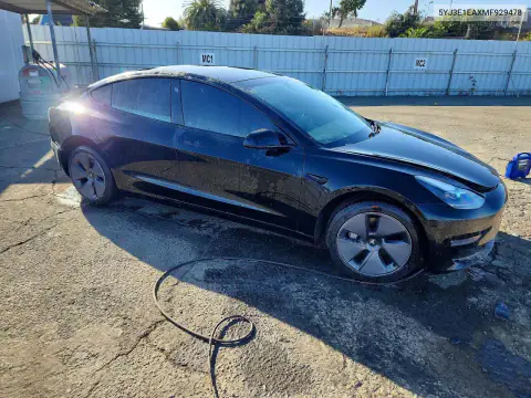 5YJ3E1EAXMF929478 — 2021 Tesla Model 3, фото 4 с аукциона Copart 23.10.2026, Боковая часть