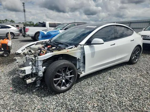 5YJ3E1EA2MF086781 — 2021 Tesla Model 3, Передняя часть (Front End), фото до ремонта