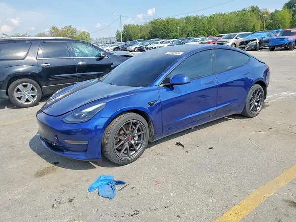 5YJ3E1EA1MF056963 — 2021 Tesla Model 3, Задняя часть (Rear End), фото до ремонта