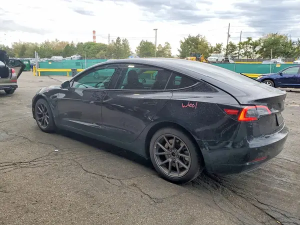 5YJ3E1EB5MF069871 — 2021 Tesla Model 3, фото 2 с аукциона Copart, Задняя часть