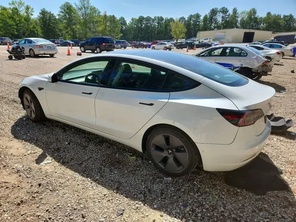 5YJ3E1EA3MF042241 — 2021 Tesla Model 3, фото 2 с аукциона Copart, Передняя часть