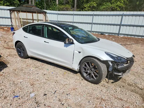 5YJ3E1EA3MF042241 — 2021 Tesla Model 3, фото 4 с аукциона Copart, Передняя часть