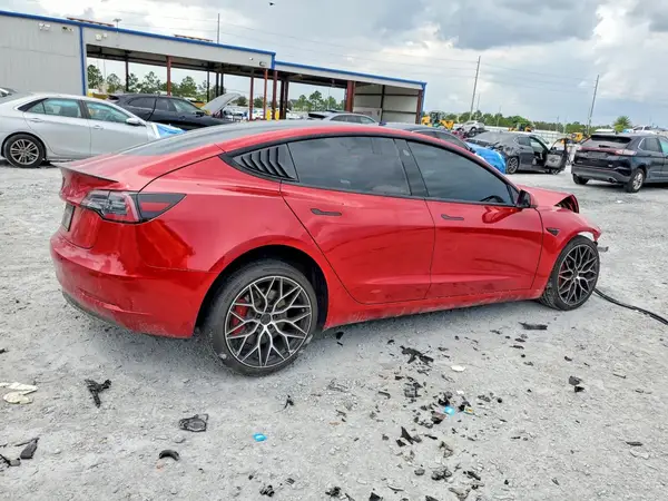 5YJ3E1EC8MF054418 — 2021 Tesla Model 3, фото 3 с аукциона Copart, Передняя часть