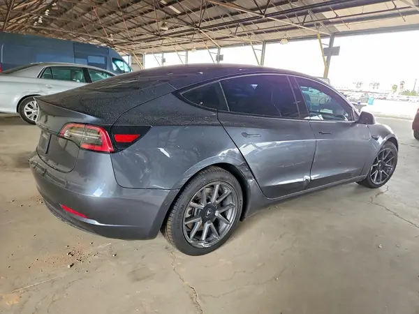 5YJ3E1EA0MF872966 — 2021 Tesla Model 3, фото 3 с аукциона Copart, Боковая часть