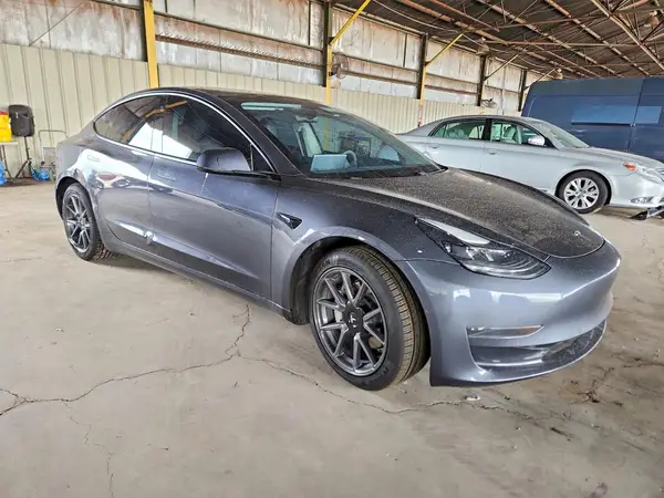 5YJ3E1EA0MF872966 — 2021 Tesla Model 3, фото 4 с аукциона Copart, Боковая часть
