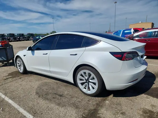 5YJ3E1EA6MF052875 — 2021 Tesla Model 3, фото 2 с аукциона Copart, Передняя часть