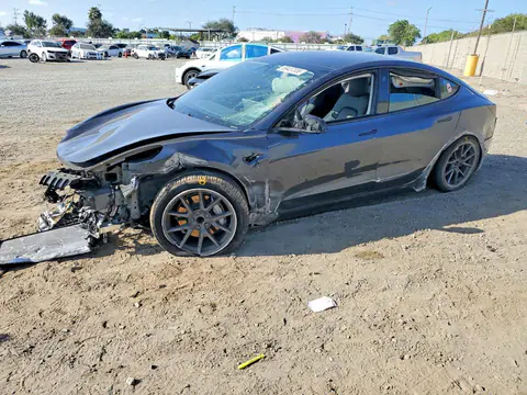 5YJ3E1EA1MF940076 — 2021 Tesla Model 3, Передняя часть (Front End), фото до ремонта