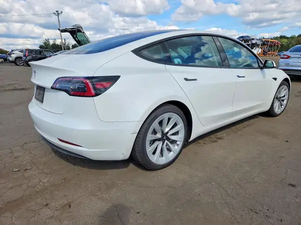 5YJ3E1EA3MF928558 — 2021 Tesla Model 3, фото 3 с аукциона Copart, Подтопление