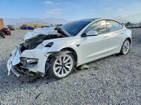 5YJ3E1EA1MF927599 — 2021 Tesla Model 3, Передняя часть (Front End), фото до ремонта