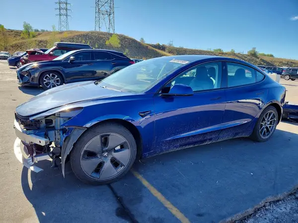 5YJ3E1EB4MF836819 — 2021 Tesla Model 3, Передняя часть (Front End), фото до ремонта