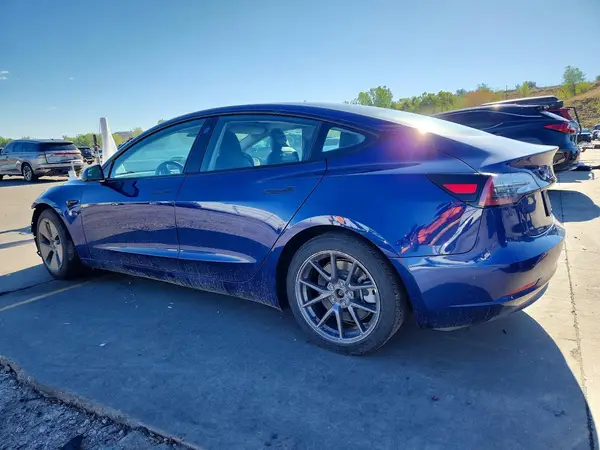 5YJ3E1EB4MF836819 — 2021 Tesla Model 3, фото 2 с аукциона Copart 05.10.2026, Передняя часть