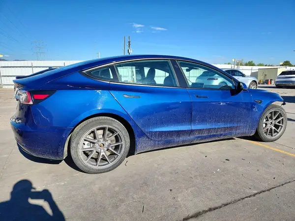 5YJ3E1EB4MF836819 — 2021 Tesla Model 3, фото 3 с аукциона Copart 05.10.2026, Передняя часть