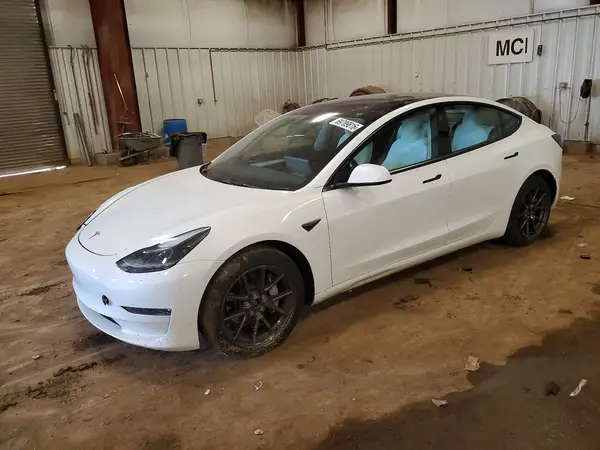 5YJ3E1EBXMF091994 — 2021 Tesla Model 3, Передняя часть (Front End), фото до ремонта