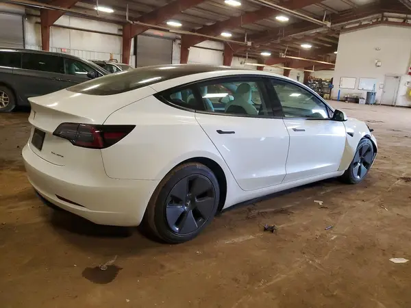 5YJ3E1EBXMF091994 — 2021 Tesla Model 3, фото 3 с аукциона Copart 02.10.2026, Передняя часть