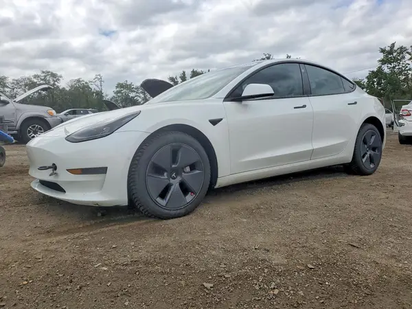 5YJ3E1EA8MF915823 — 2021 Tesla Model 3, Передняя часть (Front End), фото до ремонта