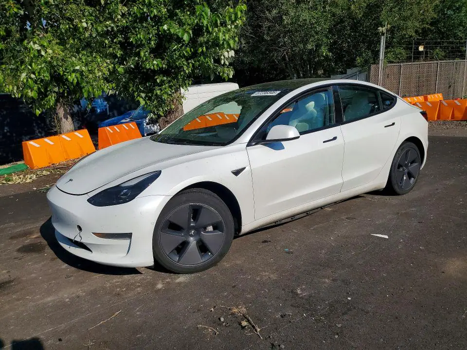 5YJ3E1EB4NF364249 Tesla Model 3 2022 — повреждение Задняя часть, фото до ремонта
