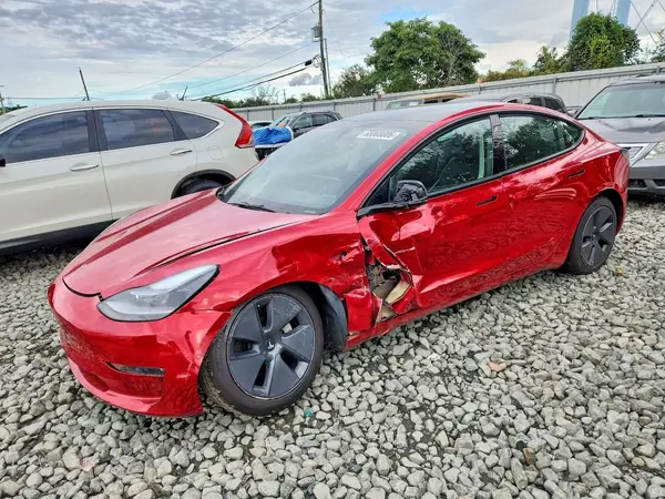 5YJ3E1EB5NF173374 — 2022 Tesla Model 3, Боковая часть (Side), фото до ремонта