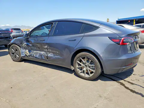 5YJ3E1EB8NF180268 — 2022 Tesla Model 3, фото 2 с аукциона Copart 14.10.2026, Боковая часть