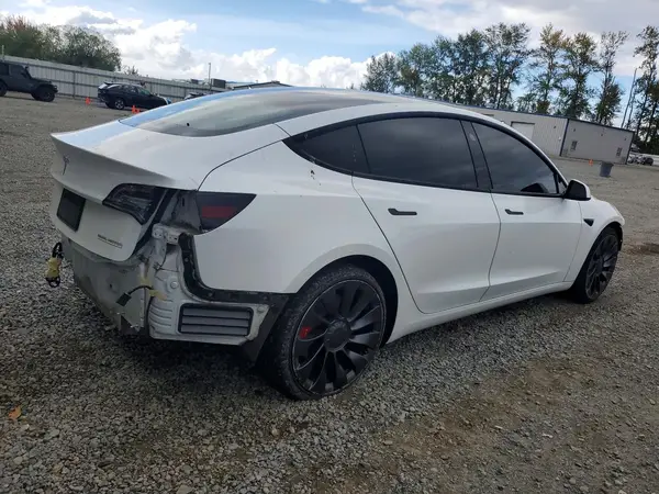 5YJ3E1EC5NF156146 — 2022 Tesla Model 3, фото 3 с аукциона Copart, Передняя часть