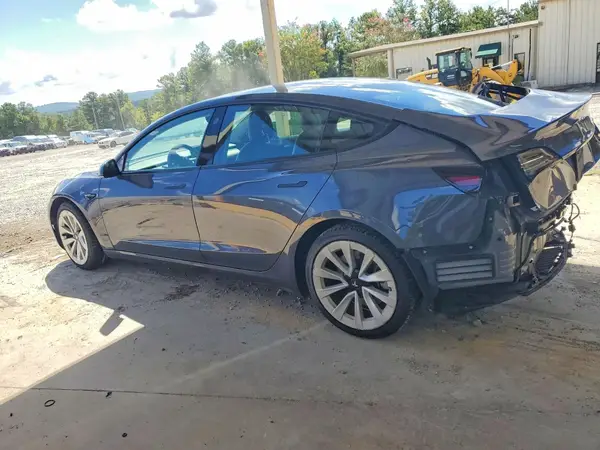 5YJ3E1EA2NF370039 — 2022 Tesla Model 3, фото 2 с аукциона Copart 29.09.2026, Задняя часть
