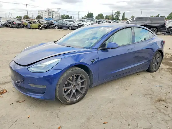 5YJ3E1EB2NF318984 — 2022 Tesla Model 3, Боковая часть (Side), фото до ремонта