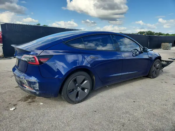 5YJ3E1EA8NF337224 — 2022 Tesla Model 3, фото 3 с аукциона Copart, Передняя часть