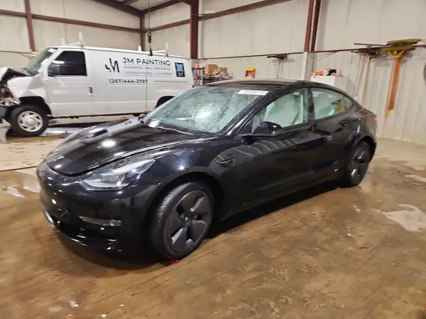 5YJ3E1EB9NF254880 — 2022 Tesla Model 3, Задняя часть (Rear End), фото до ремонта