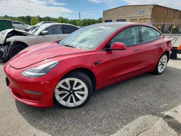 5YJ3E1EA0NF290786 — 2022 Tesla Model 3, Передняя часть (Front End), фото до ремонта