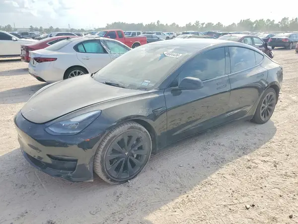 5YJ3E1EA6NF186271 — 2022 Tesla Model 3, Задняя часть (Rear End), фото до ремонта