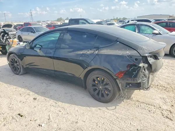 5YJ3E1EA6NF186271 — 2022 Tesla Model 3, фото 2 с аукциона Copart, Задняя часть