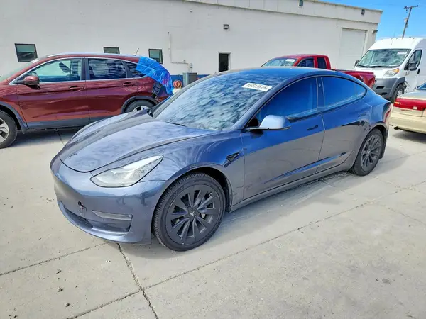 5YJ3E1EB6NF144188 — 2022 Tesla Model 3, Повреждения снизу (Undercarriage), фото до ремонта