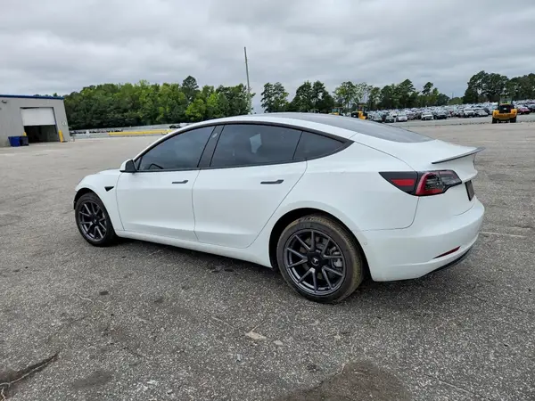 5YJ3E1EA8NF102872 — 2022 Tesla Model 3, фото 2 с аукциона Copart 01.10.2026, Передняя часть