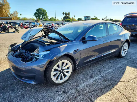 5YJ3E1EA5NF208373 — 2022 Tesla Model 3, Передняя часть, фото до ремонта