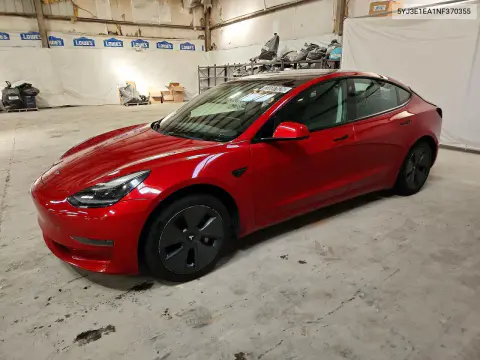 5YJ3E1EA1NF370355 — 2022 Tesla Model 3, Задняя часть, фото до ремонта