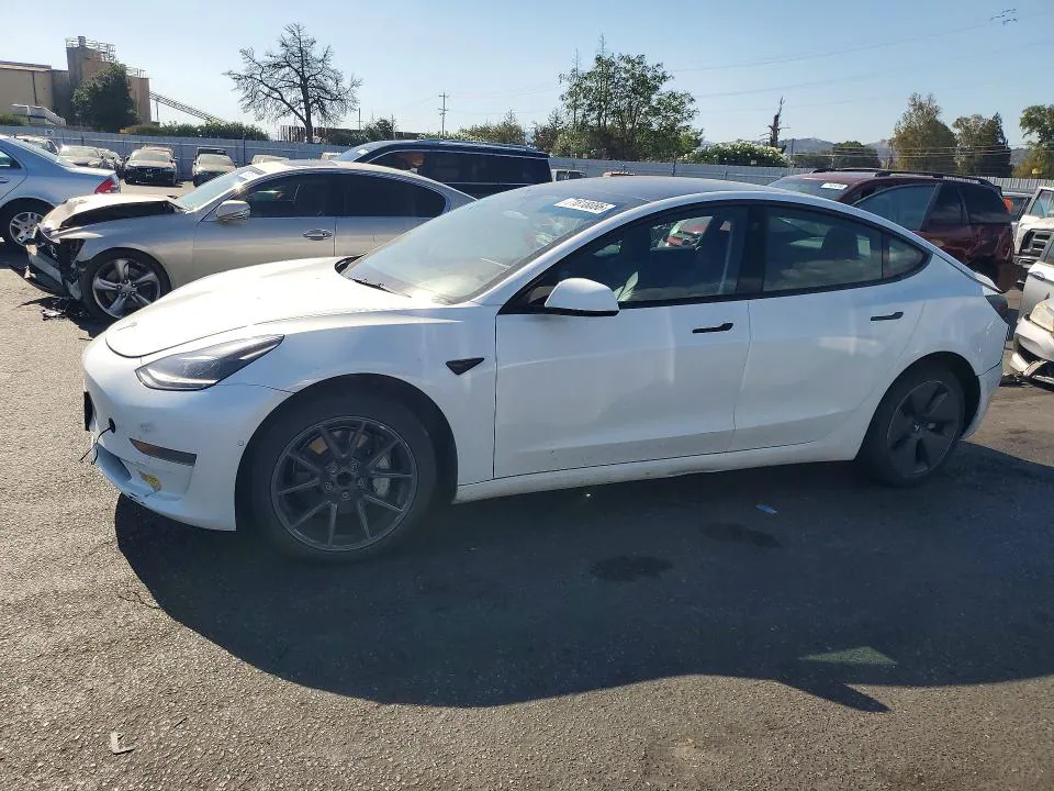 2022 Tesla MODEL 3 VIN 5YJ3E1EAXNF198892 фото 1