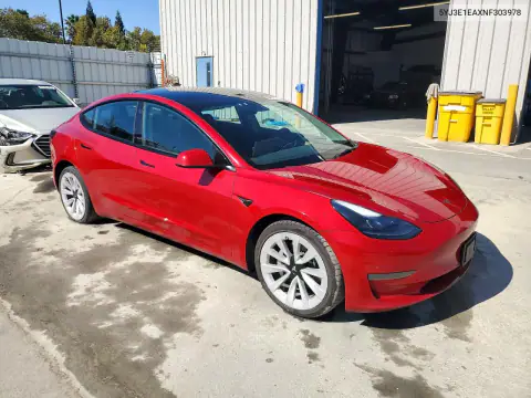 5YJ3E1EAXNF303978 — 2022 Tesla Model 3, фото 4 с аукциона Copart 19.10.2026, Механические повреждения