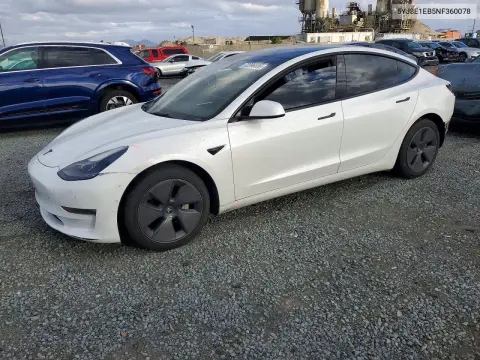 5YJ3E1EB5NF360078 — 2022 Tesla Model 3, Задняя часть, фото до ремонта