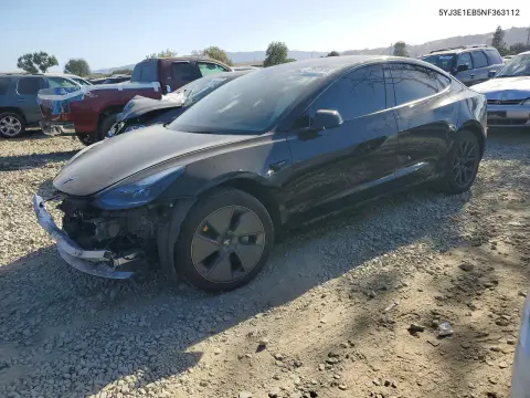 5YJ3E1EB5NF363112 — 2022 Tesla Model 3, Передняя часть, фото до ремонта