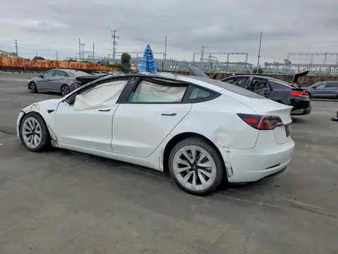 5YJ3E1EB3PF477290 — 2023 Tesla Model 3, фото 2 с аукциона Copart 30.09.2026, Опрокидывание