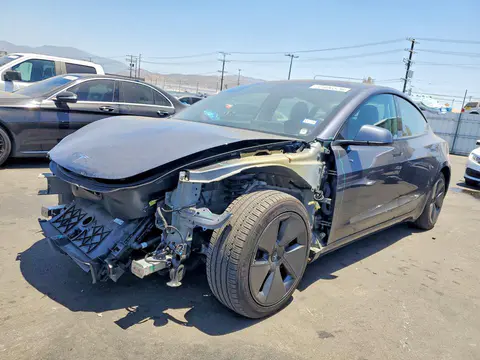 5YJ3E1EA1PF401140 — 2023 Tesla Model 3, Передняя часть (Front End), фото до ремонта