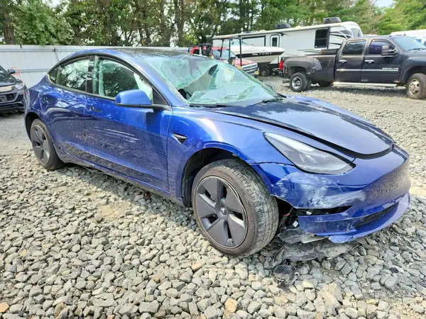 5YJ3E1EA3PF567126 — 2023 Tesla Model 3, фото 4 с аукциона Copart 07.10.2026, Повреждения со всех сторон