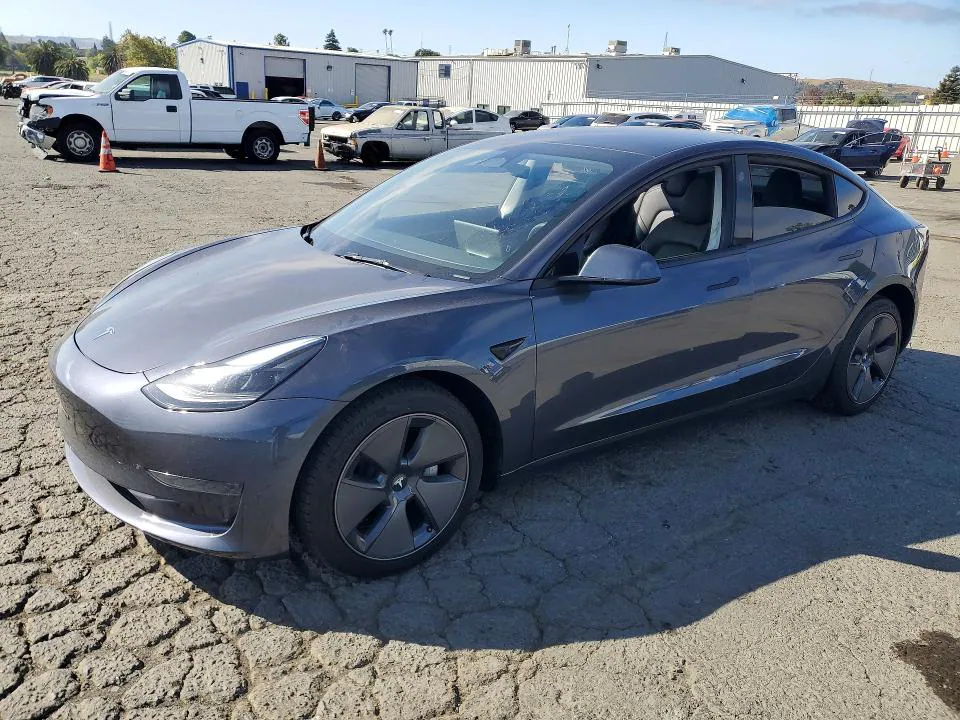 2023 Tesla MODEL 3 VIN 5YJ3E1EA9PF648700 фото 1