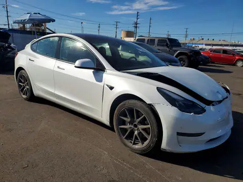 5YJ3E1EA3PF482559 — 2023 Tesla Model 3, фото 4 с аукциона Copart 14.10.2026, Передняя часть