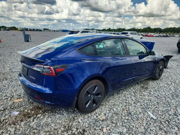 5YJ3E1EA1PF581154 — 2023 Tesla Model 3, фото 3 с аукциона Copart 13.10.2026, Передняя часть