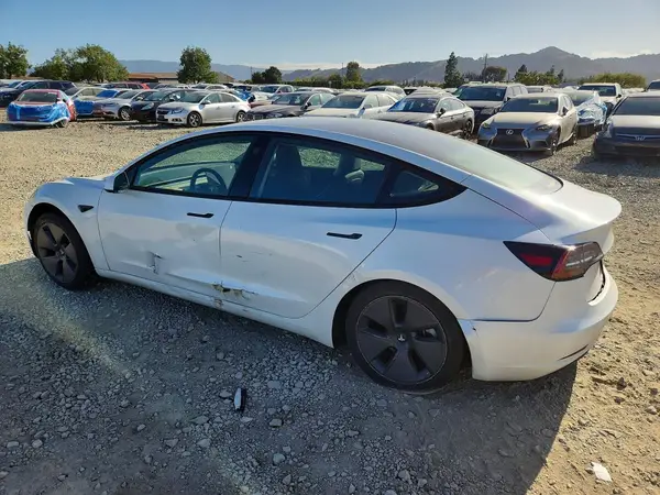 5YJ3E1EA1PF609289 — 2023 Tesla Model 3, фото 2 с аукциона Copart, Задняя часть