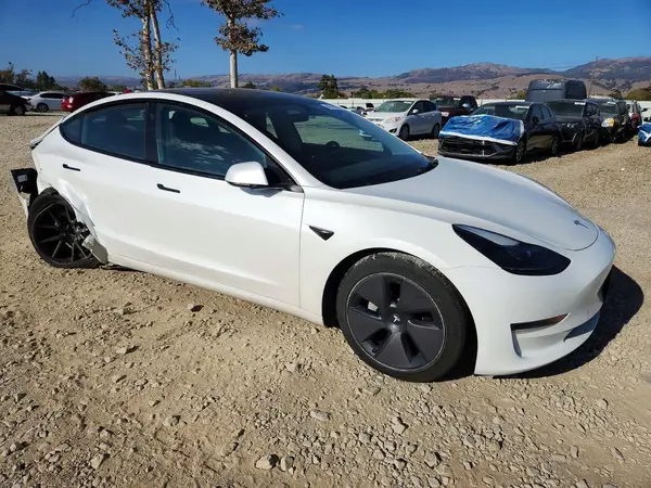 5YJ3E1EA1PF609289 — 2023 Tesla Model 3, фото 4 с аукциона Copart, Задняя часть